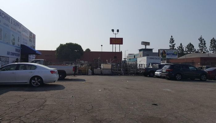 Warehouse Space for Rent at 2526 S Hill St Los Angeles, CA 90007 - #10