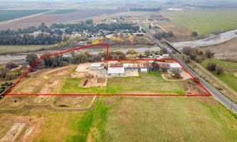 Warehouse Space for Rent located at 10513 Road 236 Terra Bella, CA 93270