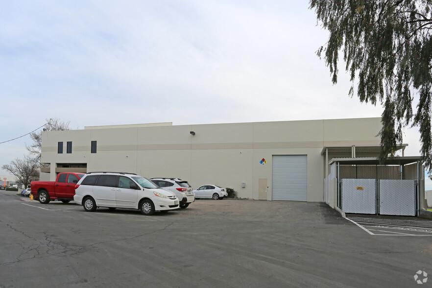 West Winton Business Center I 21053-21075 Alexander Ct photo 2