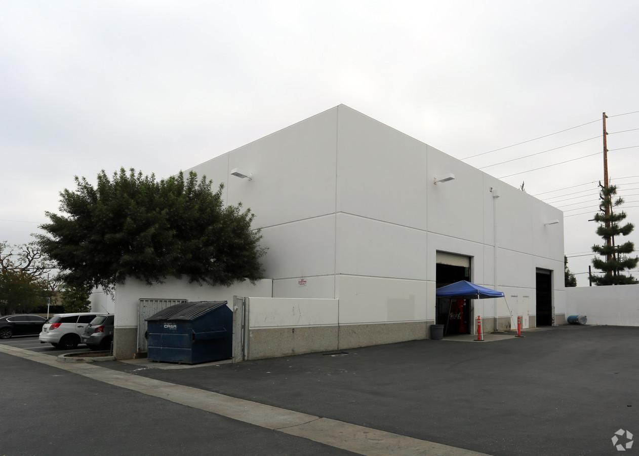 Bldg 7 photo 4