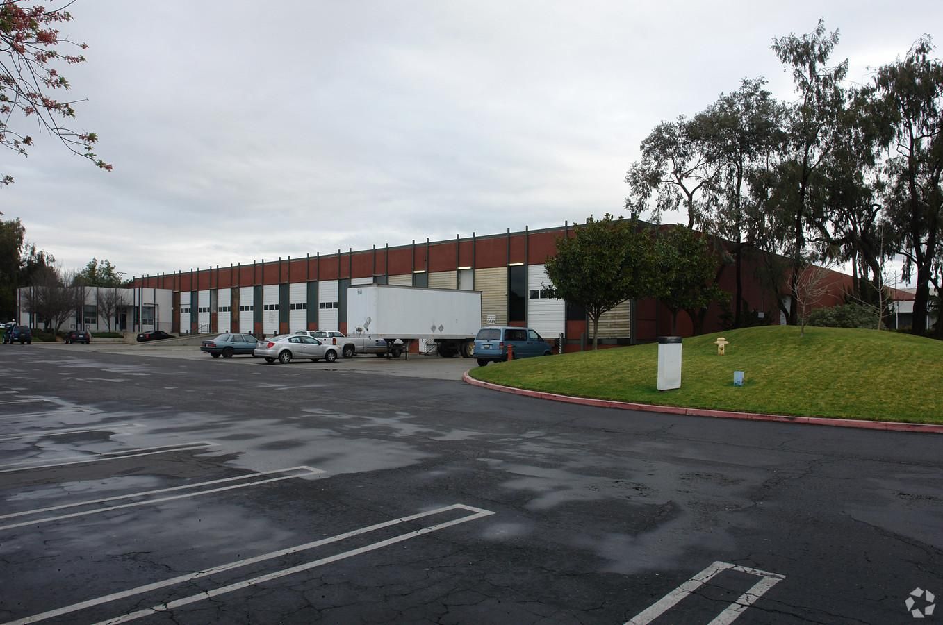Office Property For Lease photo 4