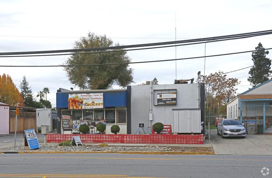 475 Stockton Ave photo 2