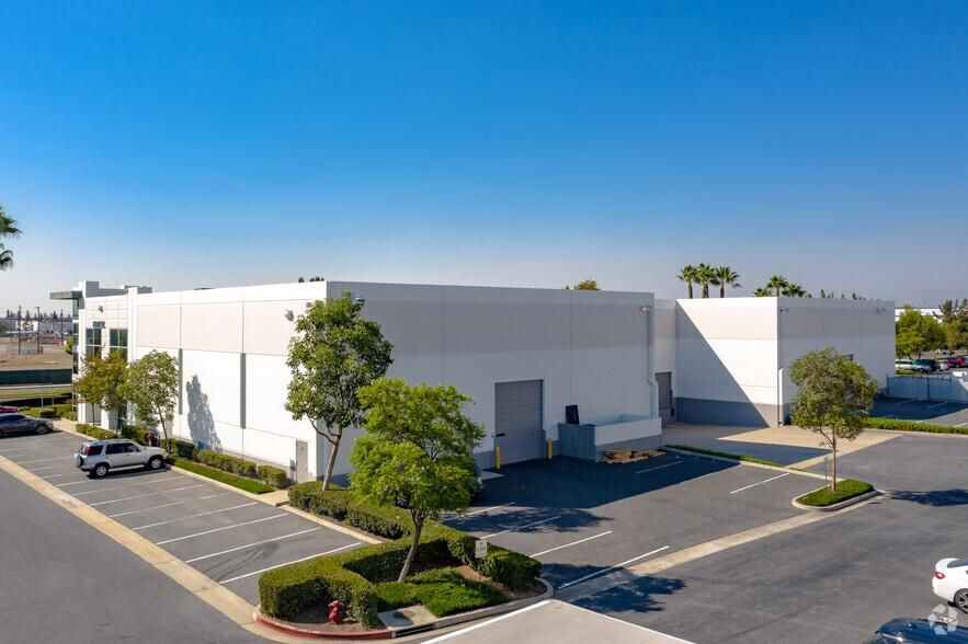 Bldg C 10110-10118 Santa Fe Springs Rd photo 3