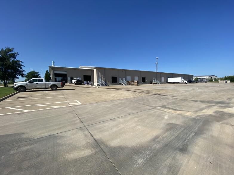 Gateway Business Park - Building 2 8141 Gateway Dr photo 3