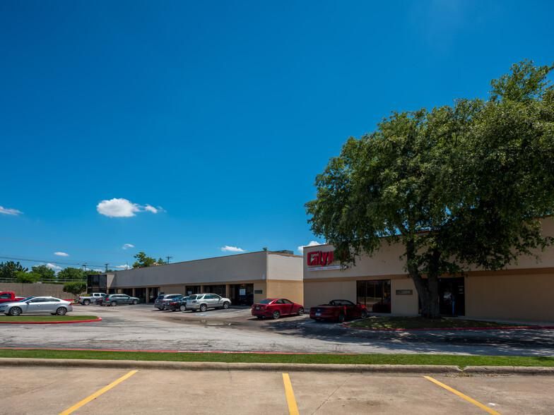 Building 3 1002 N Central Expy photo 4