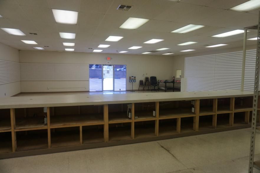 12134 Valliant St photo 1