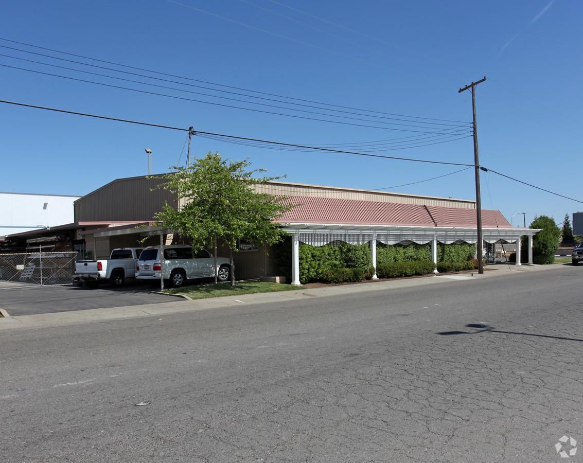 Industrial Property For Lease photo 3
