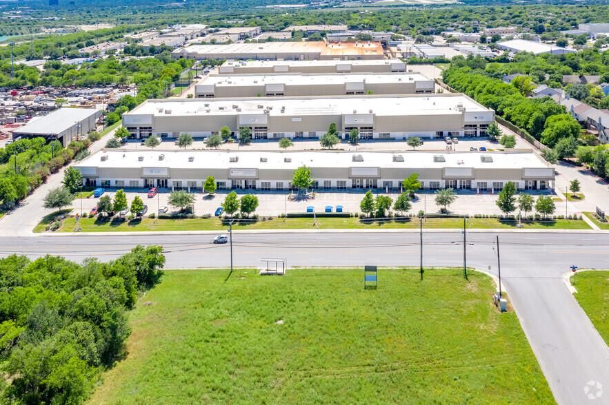 Thousand Oaks Distribution Center 3660 Thousand Oaks Dr photo 4