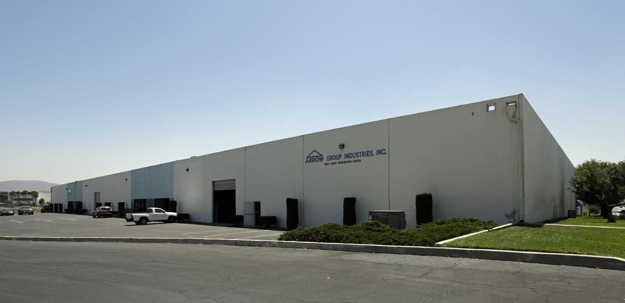 Fontana-13207 Marlay Ave photo 1