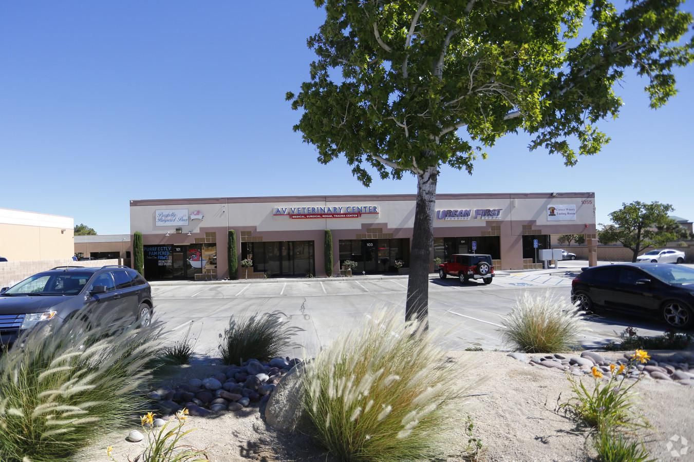 Columbia Commercial Center photo 4