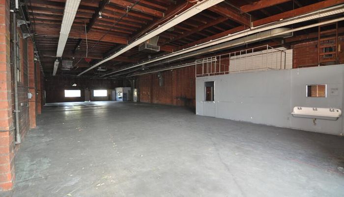 Warehouse Space for Rent at 13303 Louvre St Pacoima, CA 91331 - #20