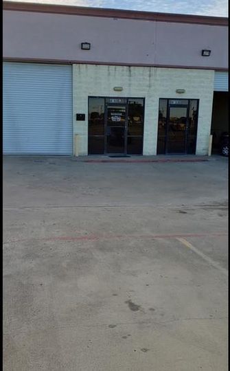 shop for rent industrial/ commercial 4803 W Fuqua St