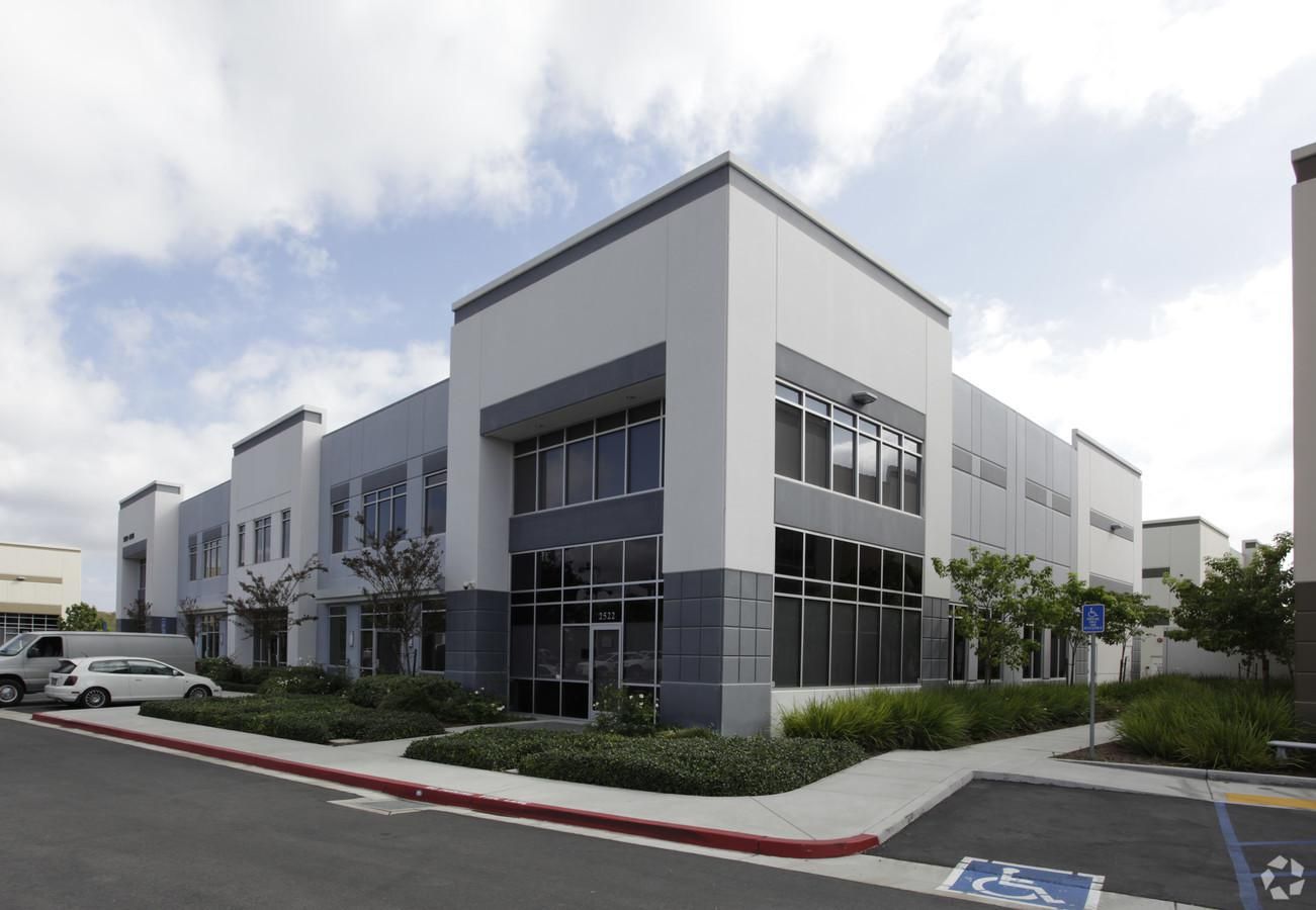 Venture Commerce Center photo 4