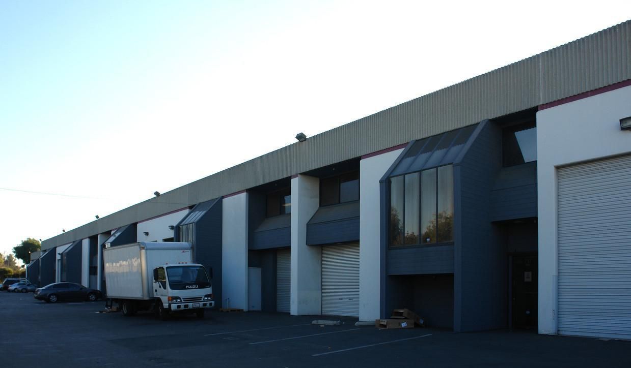 715 E. Gardena Blvd. photo 2