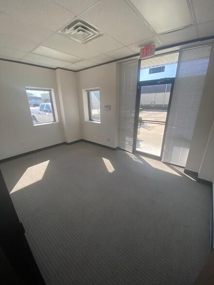 Building 7 18527 Imperial Valley Dr photo 1