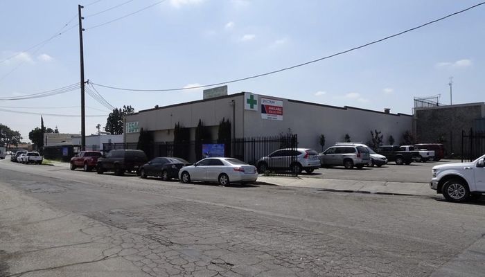 Warehouse Space for Rent at 15544 Cabrito Rd Van Nuys, CA 91406 - #2