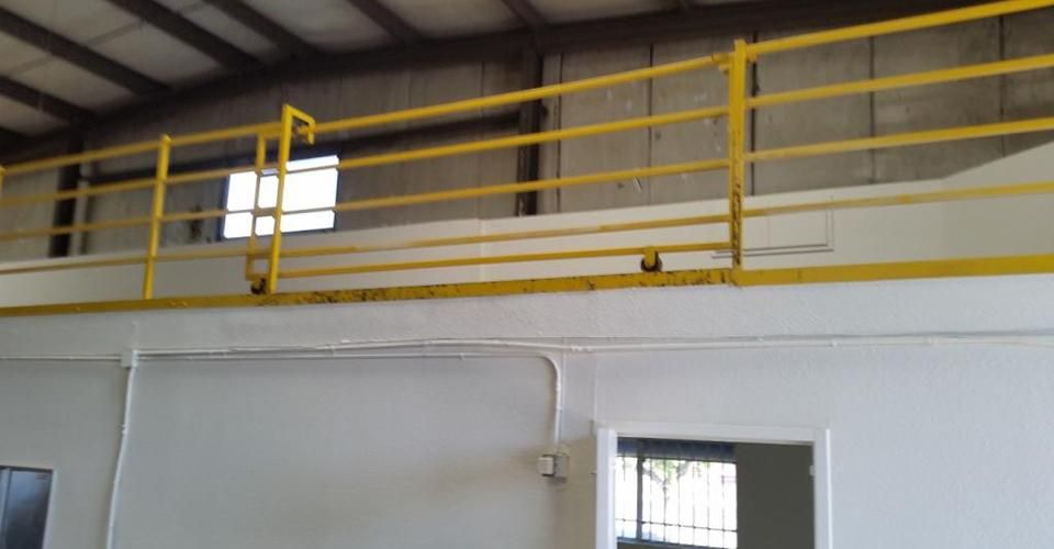 Menlo Industrial Center photo 3