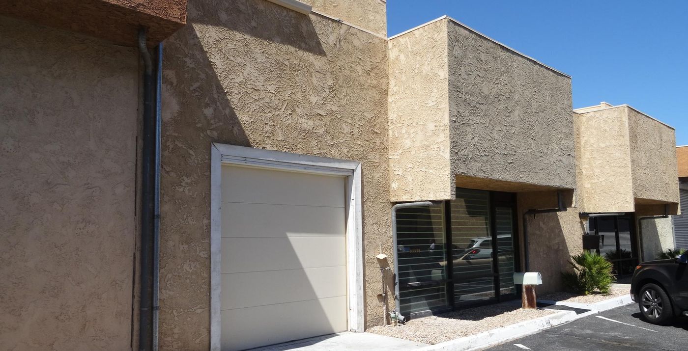 Vella Center Industrial Complex for Lease photo 4