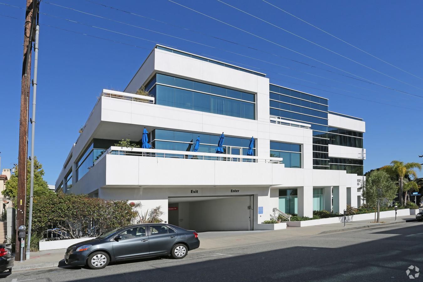 3201 Wilshire Blvd photo 2