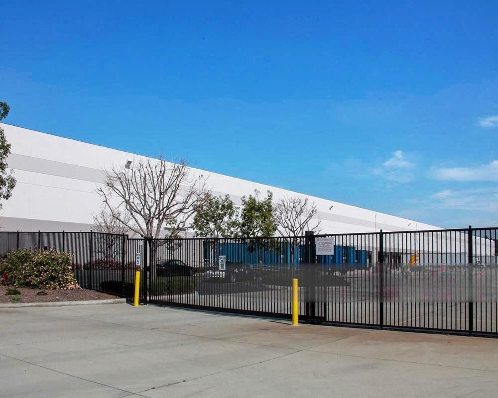 13489 Jurupa Avenue photo 2