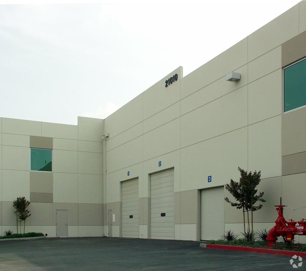 Bldg W3 photo 2