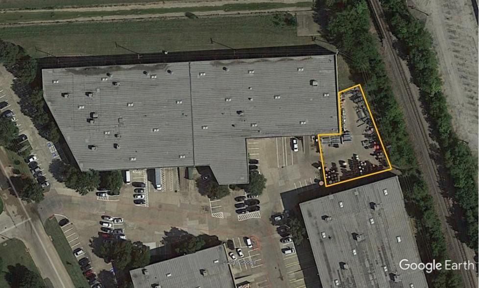 Valwood Centre 2 North 1815 Monetary Ln photo 2