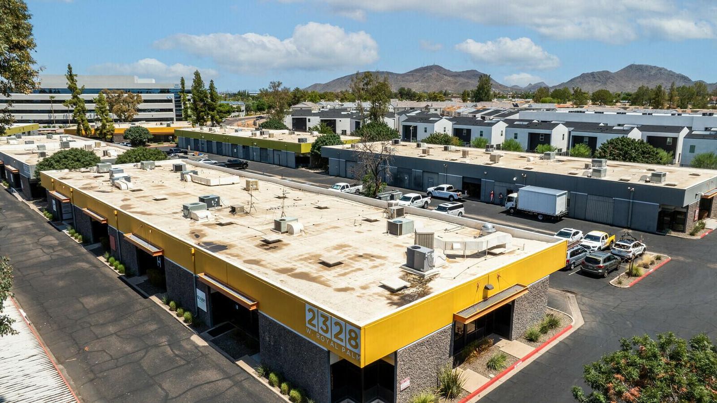 BLACK CANYON BUSINESS PARK photo 4