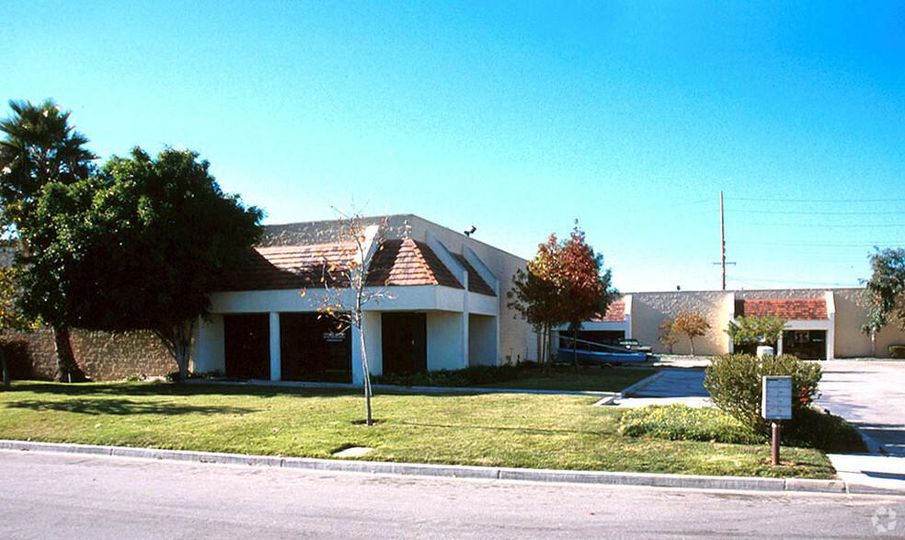 1595 Walter St