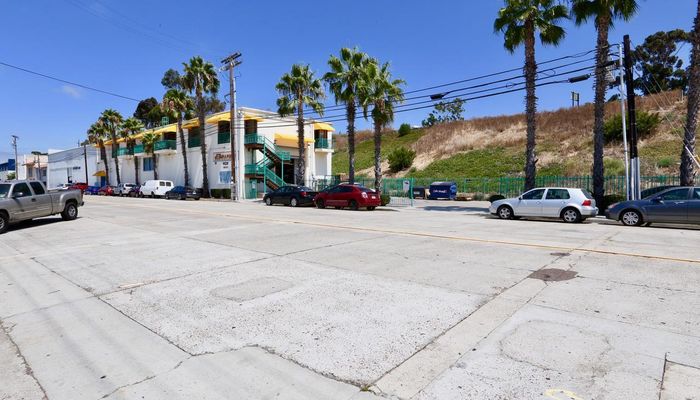 Warehouse Space for Rent at 1920-1928 Hancock St San Diego, CA 92110 - #8