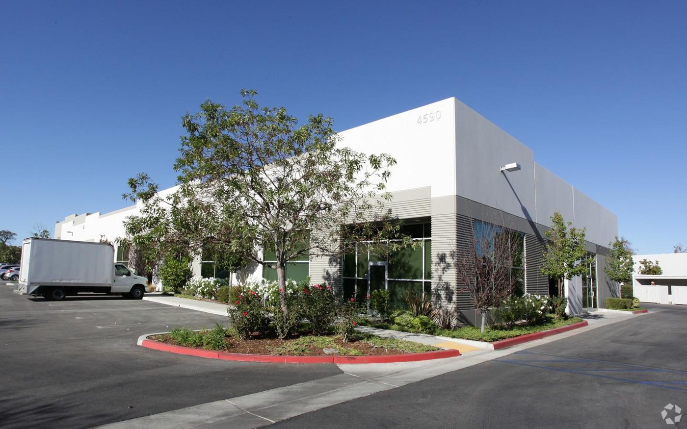 Bldg 1 photo 3