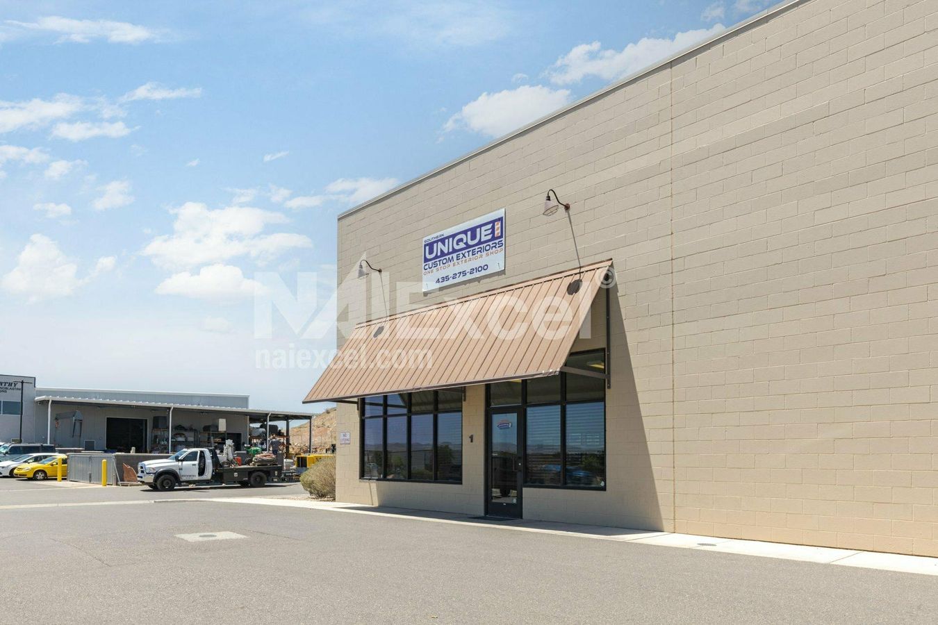 3662 S River Rd photo 2