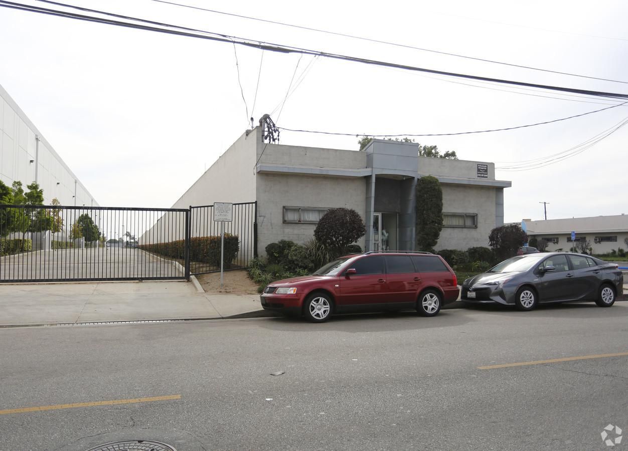 Industrial Property For Lease photo 2
