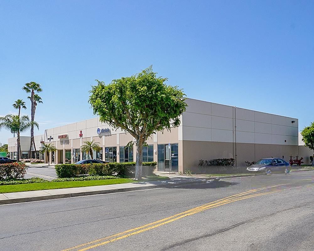 Commercenter Anaheim photo 3