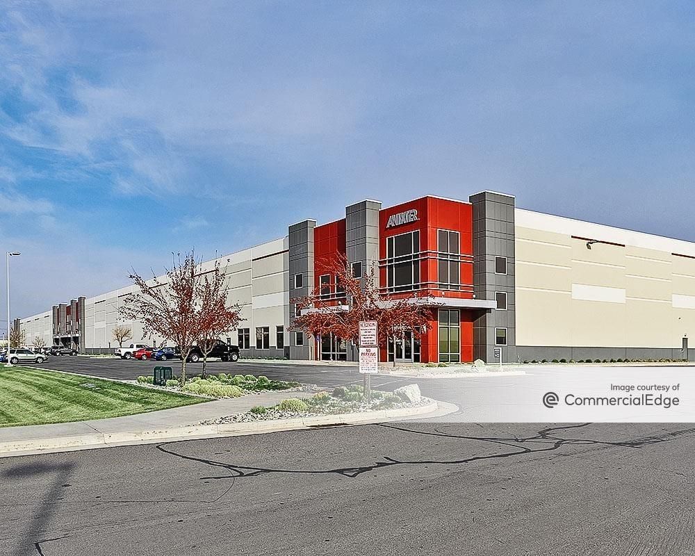 Price Commerce Center - Building IV photo 1