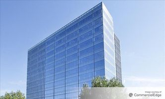 Office Space for Rent located at 4747 Executive Dr. San Diego, CA 92122