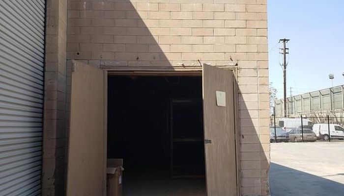 Warehouse Space for Rent at 8600 Tamarack Ave Sun Valley, CA 91352 - #9