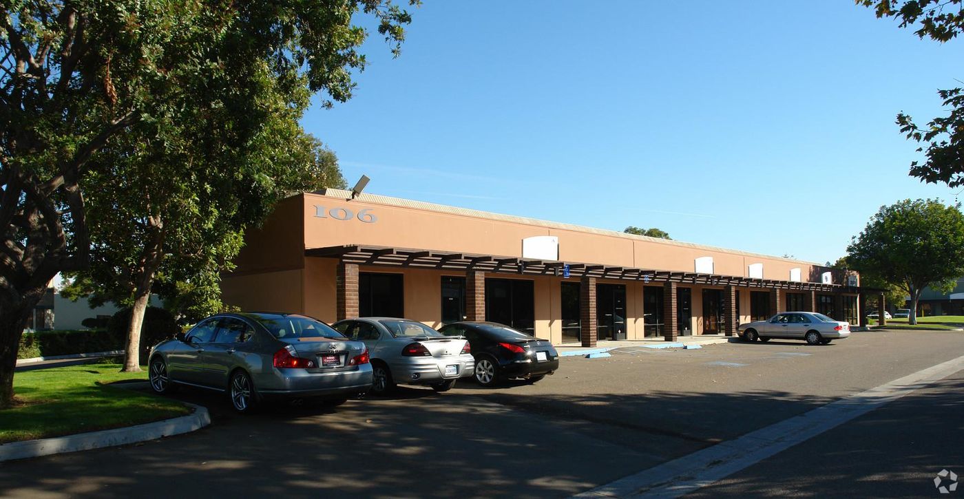 Bldg 6 photo 4