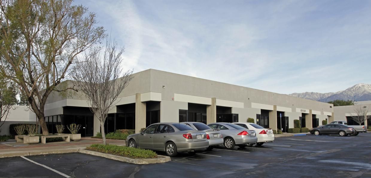 PREMIUM INDUSTRIAL-Milliken Business Center photo 2
