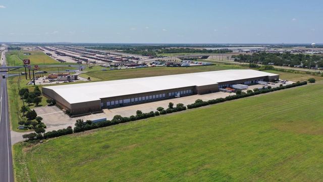 1709 S Interstate Highway 45