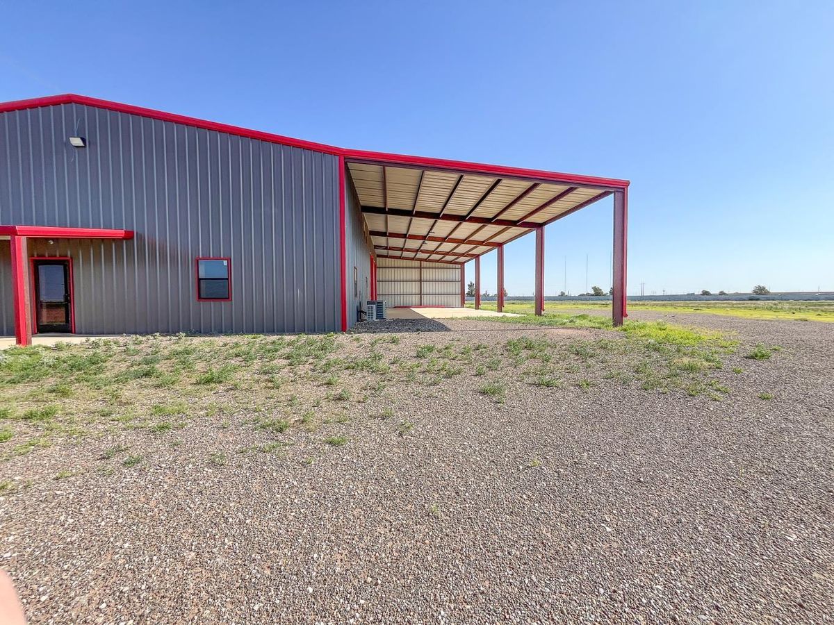 8801 FM 3431 photo 3