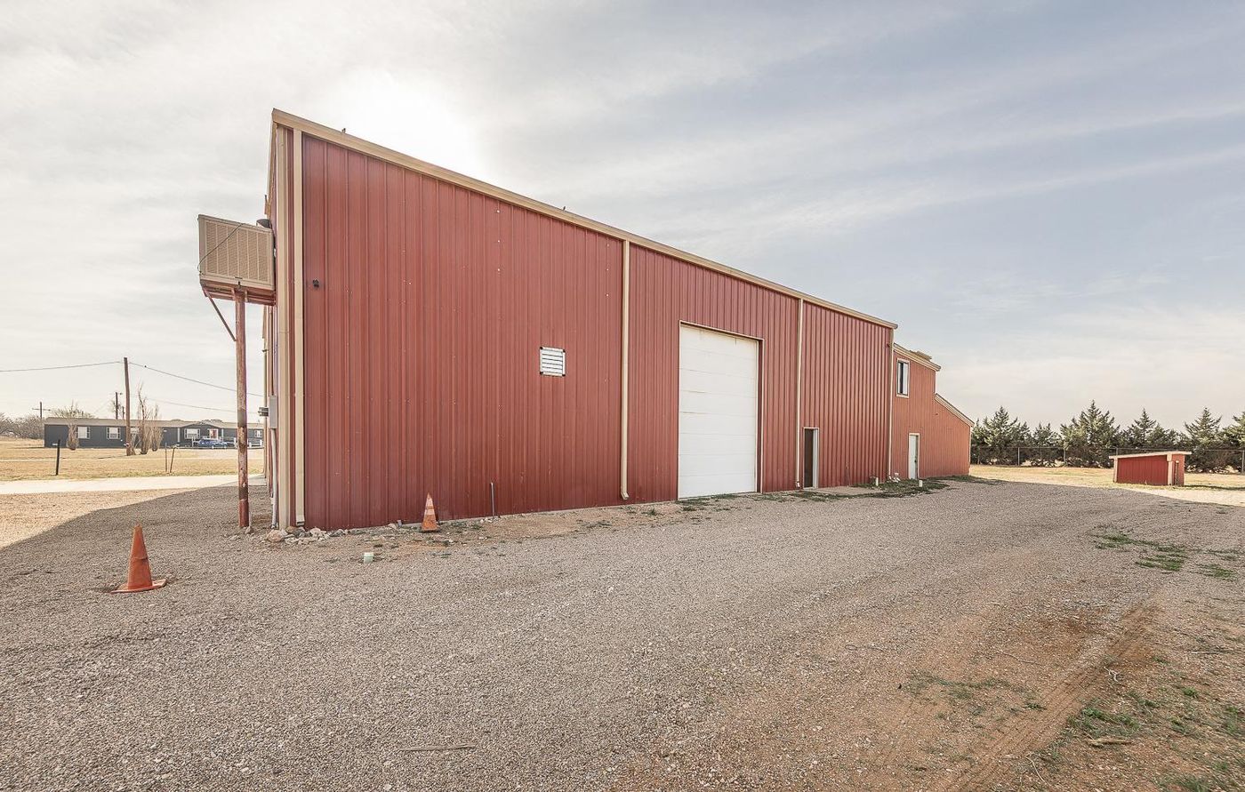 6518 E CR 6700 Lubbock photo 2