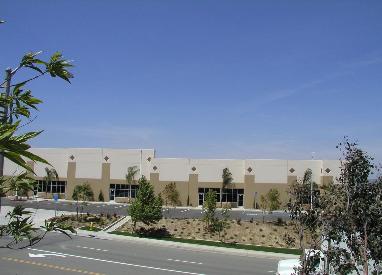 Westside Commercenter photo 3