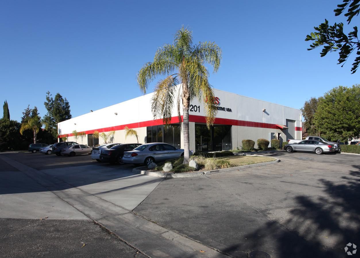 Industrial Property For Lease photo 1