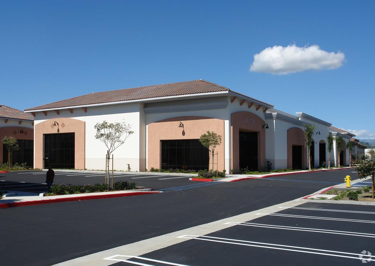 Bldg 2 photo 2