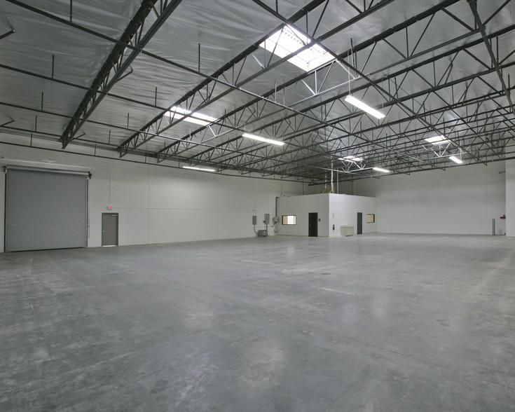Carson Industrial Condos 16828 S Main St photo 3