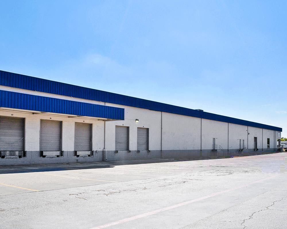 GSW Distribution Center - Bldg 1 photo 2