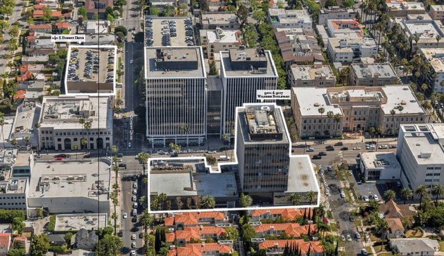 40,000 SF - 113,808 SF AVAILABLE