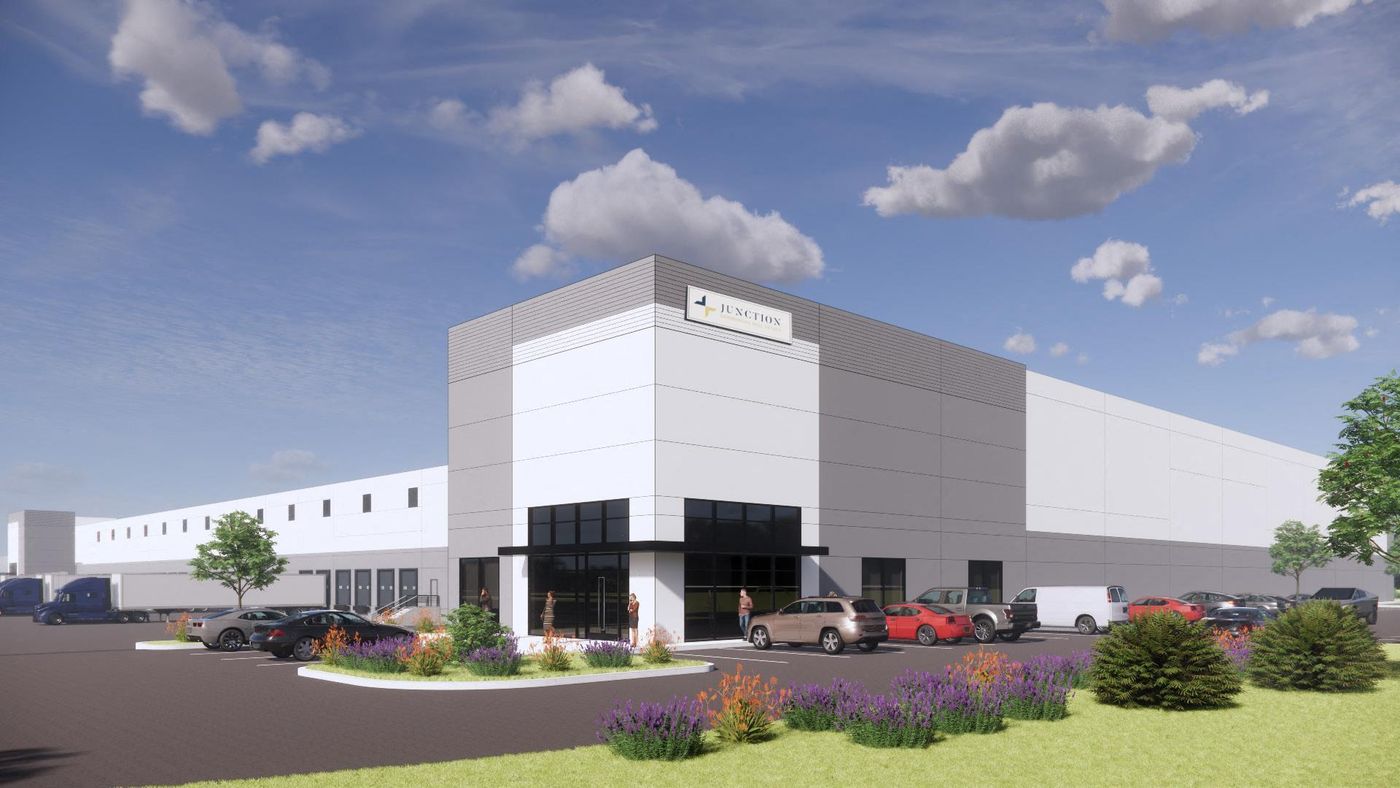 Shaver Broadway Logistics Center photo 1