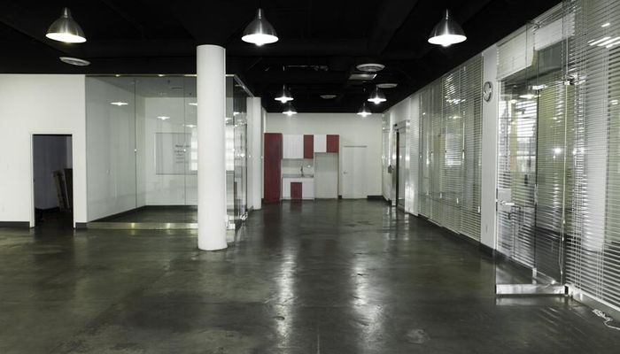 Warehouse Space for Rent at 2700 S Grand Ave Los Angeles, CA 90007 - #8