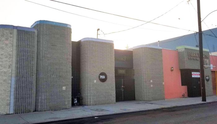 Warehouse Space for Sale at 769 E 14th Pl Los Angeles, CA 90021 - #13